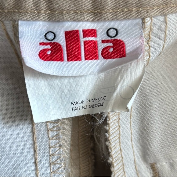 Vintage Beige High Waisted Shorts - Picture 5 of 6